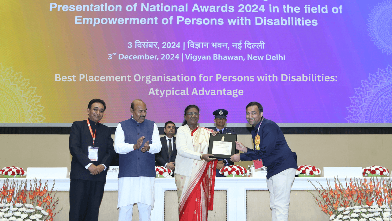 National Award 2024 ceremony — President of India presenting the Best Placement Organisation award to Atypical Advantage